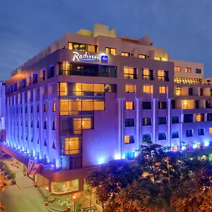 Radisson Blu Martinez Отель Бейрут